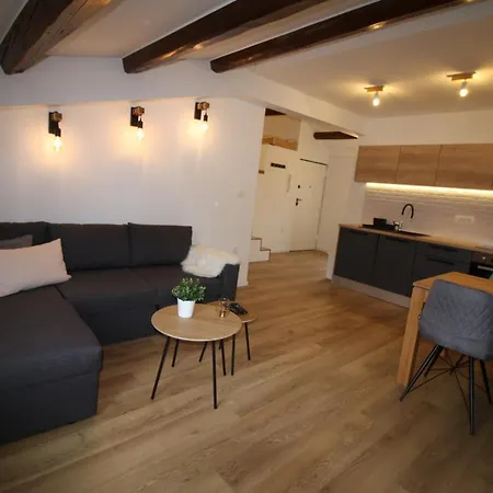 Bretia In Heart Of Apartamento